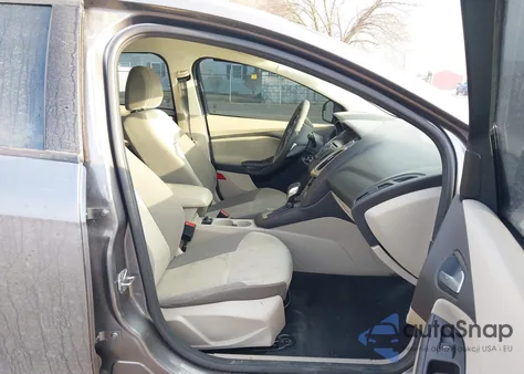 2014 Ford Focus Se z USA, uszkodzony, nr VIN 1FADP3F24EL246889